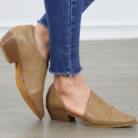 Tan Opened Side Pointy Toe Low Cut  Booties - Picture 5 of 7